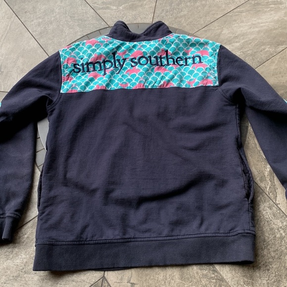 Simply Southern sweatshirt size small, whale and sea turtle design - Picture 3 of 8